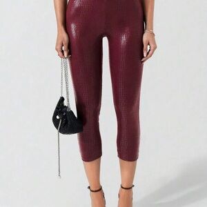 Elegant Burgundy Cropped Pants